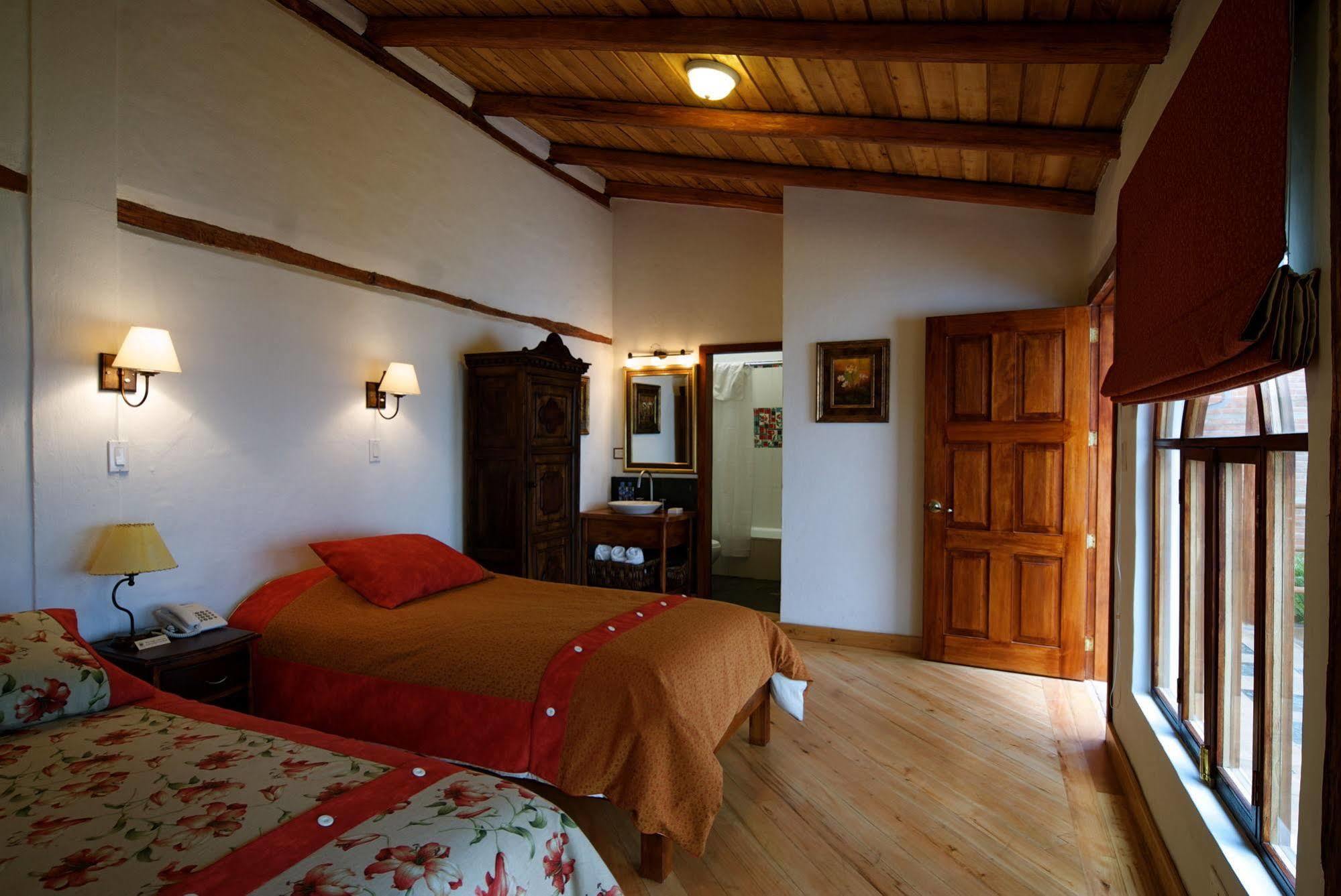 Boutique Hotel Casa Foch กีโต ภายนอก รูปภาพ